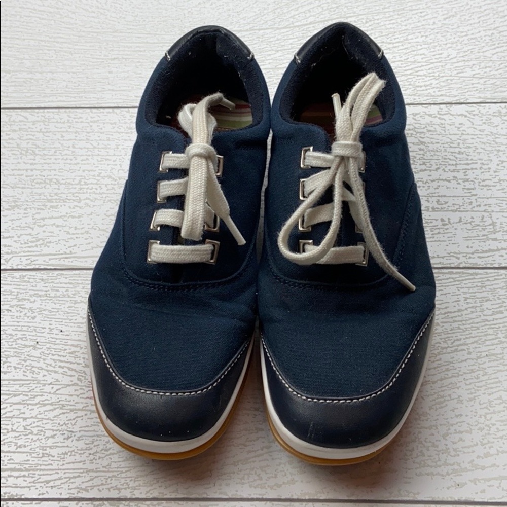 Cole Haan Womens size 6 canvas shoe